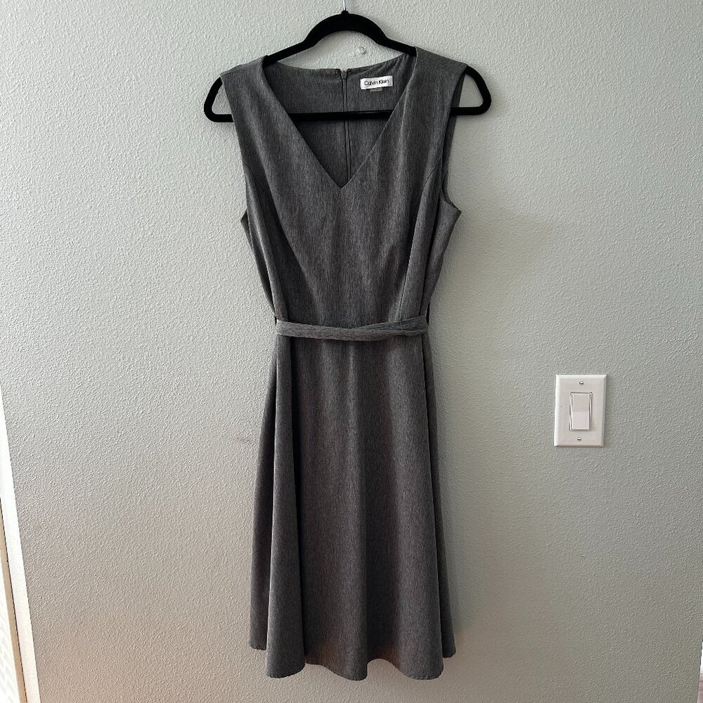 Calvin Klein Sleeveless V-Neck Classic Fit and Flare Belted Dress Womens 10